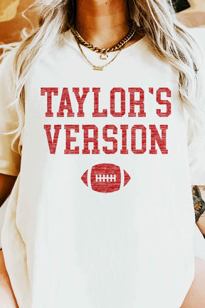 TAYLORS VERSION FOOTBALL OVERSIZED GRAPHIC TEE